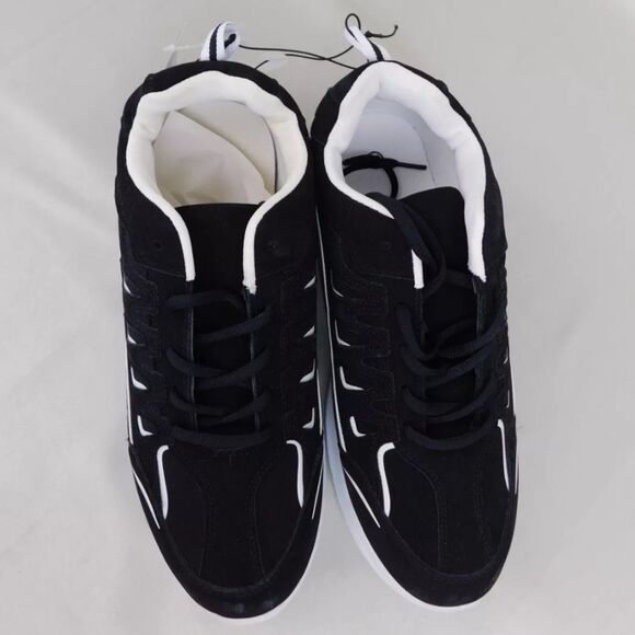 OT Revolution 8 Black and White Men's Sneakers - NEW - Picture 2 of 4